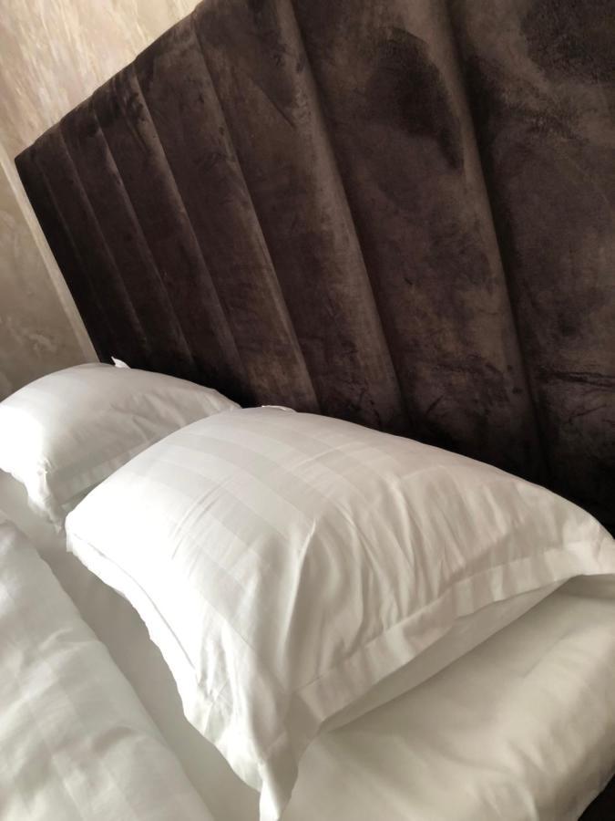 Hotel Lion Almaty Ngoại thất bức ảnh